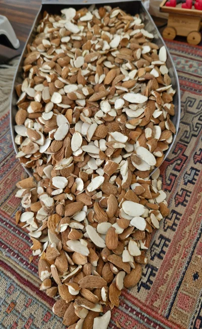 مغز بادام لپه